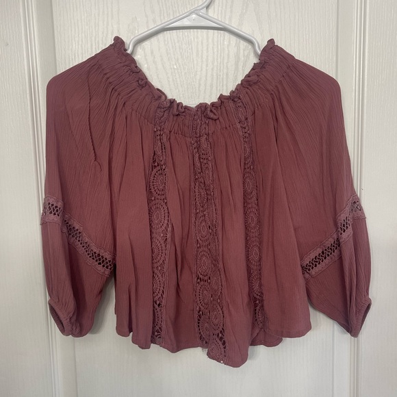 American eagle off the shoulder blouse - Picture 2 of 2